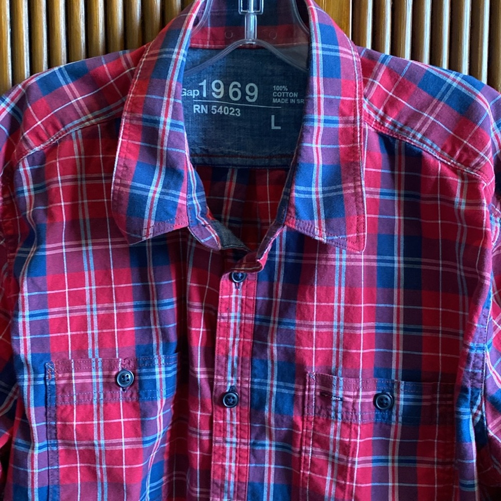 Gap Men’s Long Sleeved Plaid Shirt
